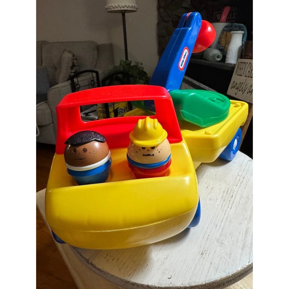 Vintage 1983 Little Tikes Tow Truck Set of 3 Pcs. USA